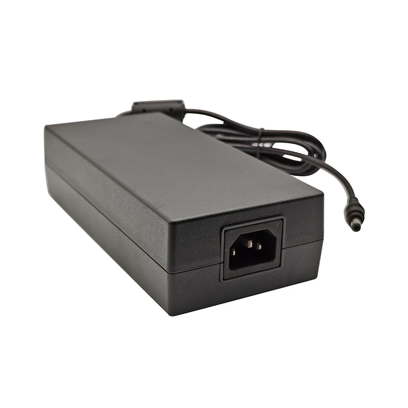 160-250W Medical AC DC 데스크탑 어댑터의 기본 기능은 무엇입니까?